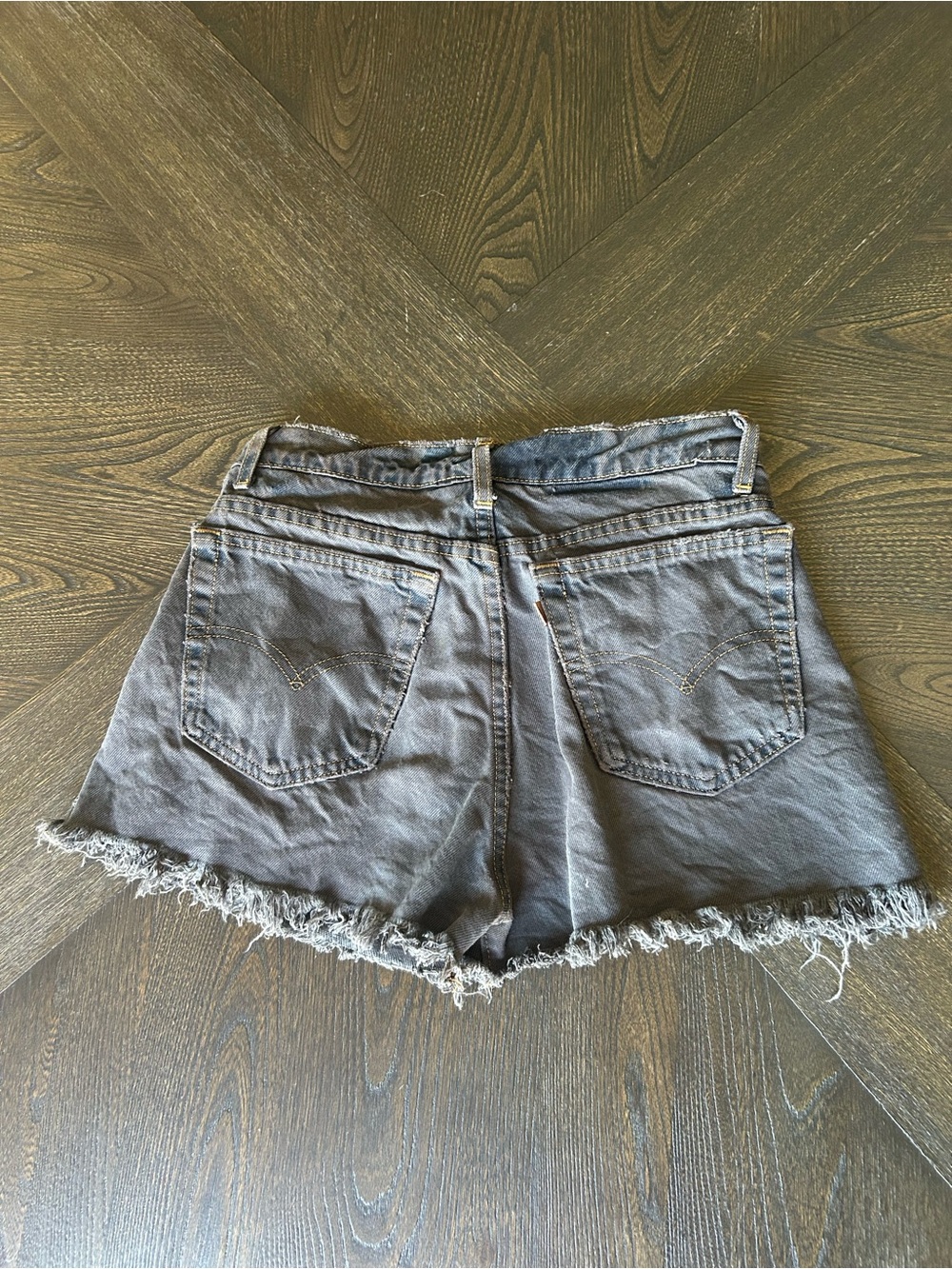 VTG Levi High Waisted Mom Black Frayed Hem Denim Shorts MISSING SIZE TAG